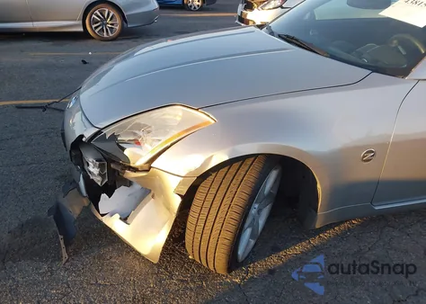 2004 Nissan 350Z Performance из США, поврежденный, VIN JN1AZ34D84T150177